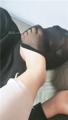 图片[9]-玉美人】近距离裸足恋足舔