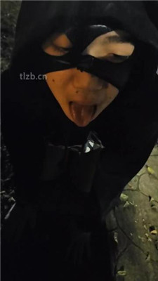 图片[8]-上头姐妹】户外遇到猥琐男强制吃鞋底