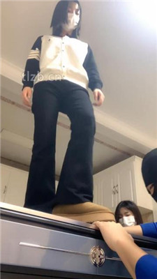 图片[2]-精神小妹】3S素人学生主-踩狗头/舔脏鞋