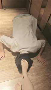 【莉轩】藤条抽/黑丝高跟虐_绳艺库视频下载