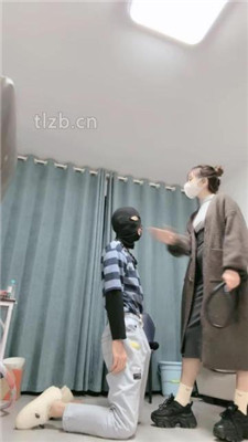 图片[11]-樱子大人】骑马爬行/运动鞋踩踏提档/舔拖鞋