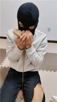 图片[13]-平凡】圈养控制-圣水赏赐/耳光口水/裸足保养