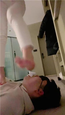 图片[14]-川野尤娜】运动鞋全体重踩踏/叼白袜提档/耳光