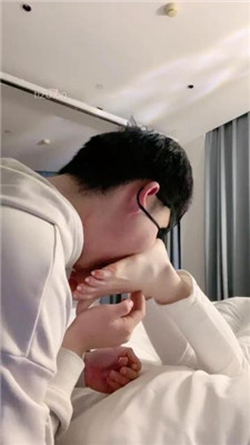 图片[20]-川野尤娜】运动鞋全体重踩踏/叼白袜提档/耳光