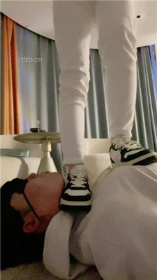 图片[18]-川野尤娜】运动鞋全体重踩踏/叼白袜提档/耳光