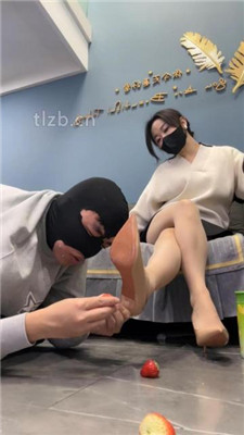 图片[4]-辣姐】高跟肉丝脚脚垫/踩踏喂食/下跪伺候