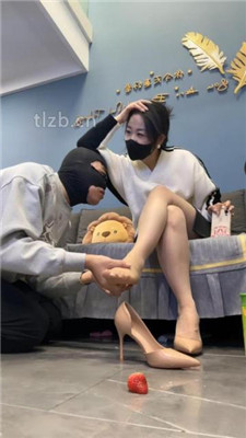 图片[6]-辣姐】高跟肉丝脚脚垫/踩踏喂食/下跪伺候