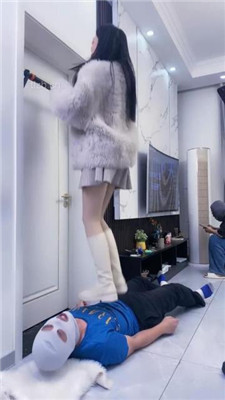 图片[3]-麋鹿银儿】双S-脏鞋踩虐/骑马转胯/腿绞窒息