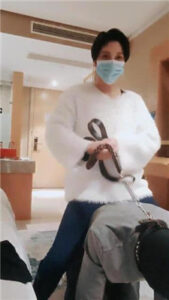 【伯爵】吊绑/骑马爬行/裸足恋足舔/鞭打_绳艺库视频下载