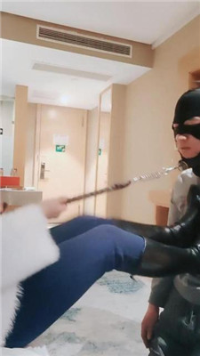 图片[5]-伯爵】吊绑/骑马爬行/裸足恋足舔/鞭打