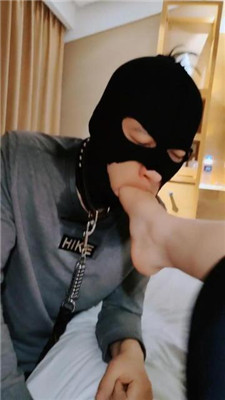 图片[16]-伯爵】吊绑/骑马爬行/裸足恋足舔/鞭打