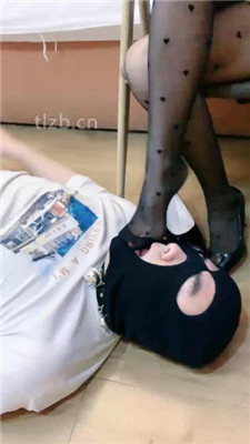 【丝雯大小姐】高跟黑丝踩踏玩虐_绳艺库视频下载