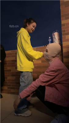 图片[4]-套路狗哥】大学城开发学生S到楼道虐狗