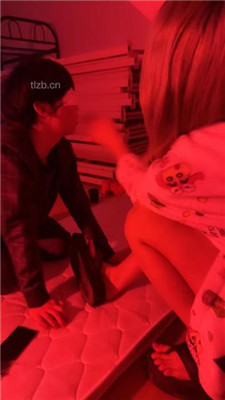 图片[4]-萌萌】双S-囚禁狗笼/跪舔原味脚