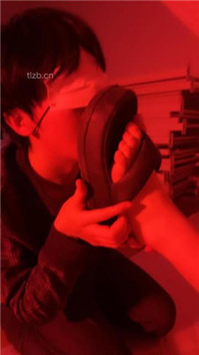 图片[5]-萌萌】双S-囚禁狗笼/跪舔原味脚