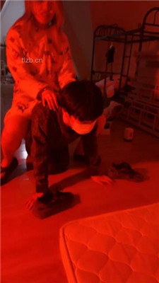 图片[11]-萌萌】双S-囚禁狗笼/跪舔原味脚