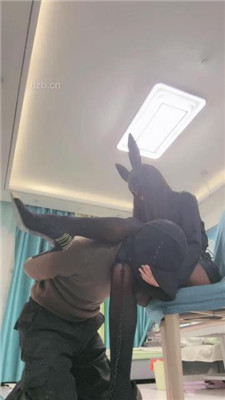 图片[9]-月影儿】兔女郎S-反绑-碾压踩狗头/数据线鞭打/美腿夹头/脚喂食