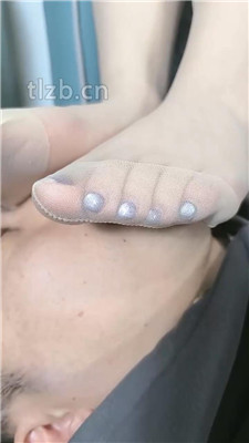 图片[13]-稚主】骑马/肉丝脚踩踏/碾压狗头/人肉脚垫