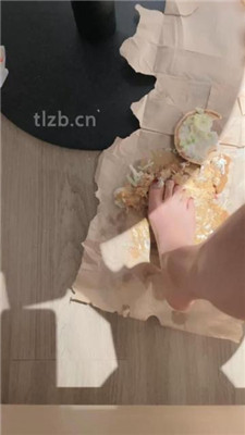 图片[7]-尤黎】黑丝裸足-脚下踩踏喂食/喂圣水