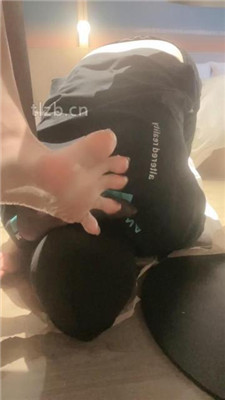 图片[8]-尤黎】黑丝裸足-脚下踩踏喂食/喂圣水