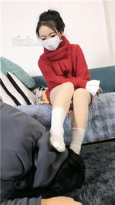 【幽魅】白袜气味控制/踩踏人形桥_绳艺库视频下载