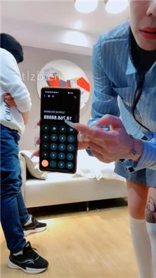 图片[13]-陈甜女帝】小白鞋白丝-重度连环提档/鞭打/踩踏喂圣水