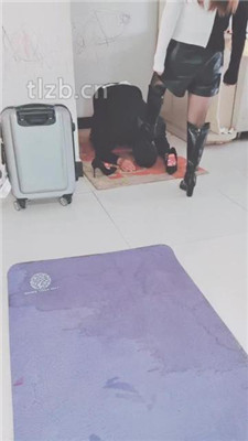 【美容院S】长靴御姐逛街回家虐家奴_绳艺库视频下载