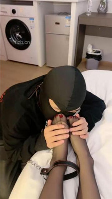 图片[8]-然然情侣S】高跟踩狗爪/骑马/下跪恋足舔