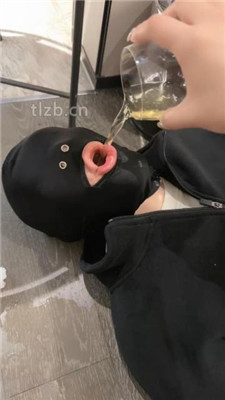 图片[19]-禾未】模特S-黑丝高跟美腿踩虐/人体鞋架