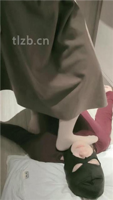 图片[2]-樊樊】肉丝脚全体重踩踏/闻脏鞋臭袜/骑马骑脖