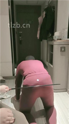 图片[8]-樊樊】肉丝脚全体重踩踏/闻脏鞋臭袜/骑马骑脖