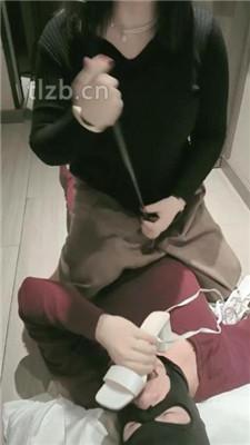 图片[10]-樊樊】肉丝脚全体重踩踏/闻脏鞋臭袜/骑马骑脖