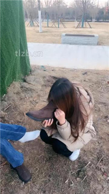 图片[4]-小雅老师】户外-冰天雪地玩虐女闺蜜完整版】