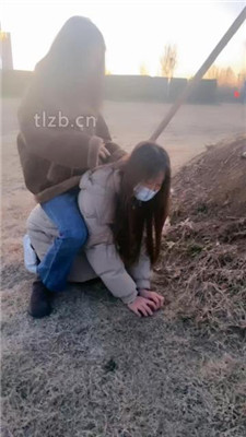 图片[9]-小雅老师】户外-冰天雪地玩虐女闺蜜完整版】