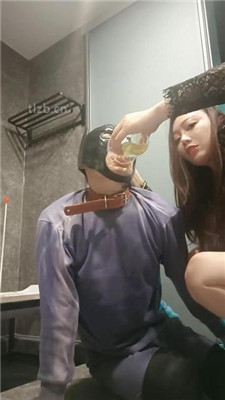 图片[19]-咩祖】跪舔高跟脏鞋/碾压踩狗头/舔鞋底口水/赏赐圣水