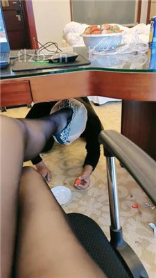 【诗恩大大】桌底视角_绳艺库视频下载