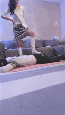 图片[13]-琦琦小主】跪舔网袜美腿/长靴踩踏鞭打