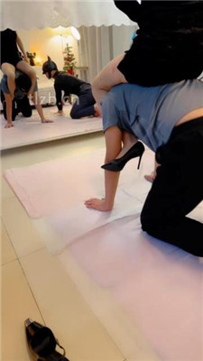 图片[4]-苒溪】两兄弟一起应聘家奴-相互争宠发骚上】