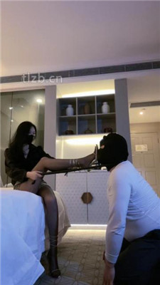 图片[8]-陈莹斯】车模S-高跟黑丝踩虐/鞭打