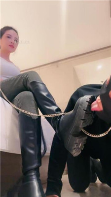 图片[2]-沐阳大小姐】胯下辱/舔脏长靴原味船袜/骑马踩踏/脚喂食