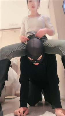 图片[18]-沐阳大小姐】胯下辱/舔脏长靴原味船袜/骑马踩踏/脚喂食