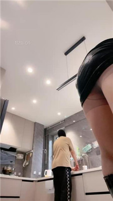 【冷颜】真实圈养家奴犬化实录【上】_绳艺库视频下载