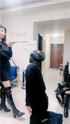 图片[10]-兔兔大人】艺术场-踩狗头磕头/提档/鞭打/闻白袜/舔脏鞋底/跺踩