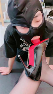 图片[11]-Rina】黑丝诱惑美腿恋足舔