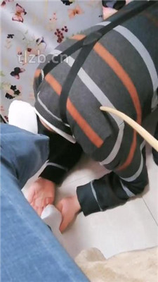 图片[4]-蓝蜻蜓】白袜脚窒息踩/藤条抽