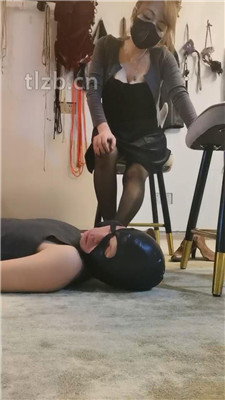 图片[15]-魔鬼天使】丝袜塞满狗嘴/保鲜膜窒息/脚耳光