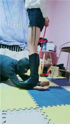 图片[7]-软糖】骑马爬行/高跟长靴全体重踩踏完整版】