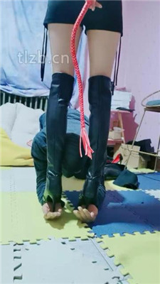 图片[13]-软糖】骑马爬行/高跟长靴全体重踩踏完整版】