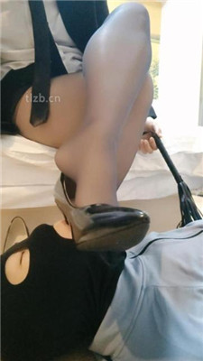 图片[5]-玉美人】品尝高跟黑丝jio/嘴叼鞋/臭脚捂脸