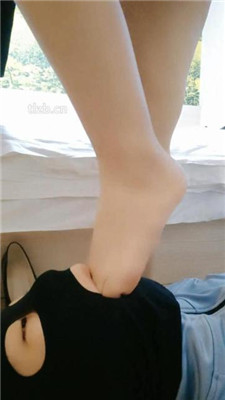 图片[13]-玉美人】品尝高跟黑丝jio/嘴叼鞋/臭脚捂脸